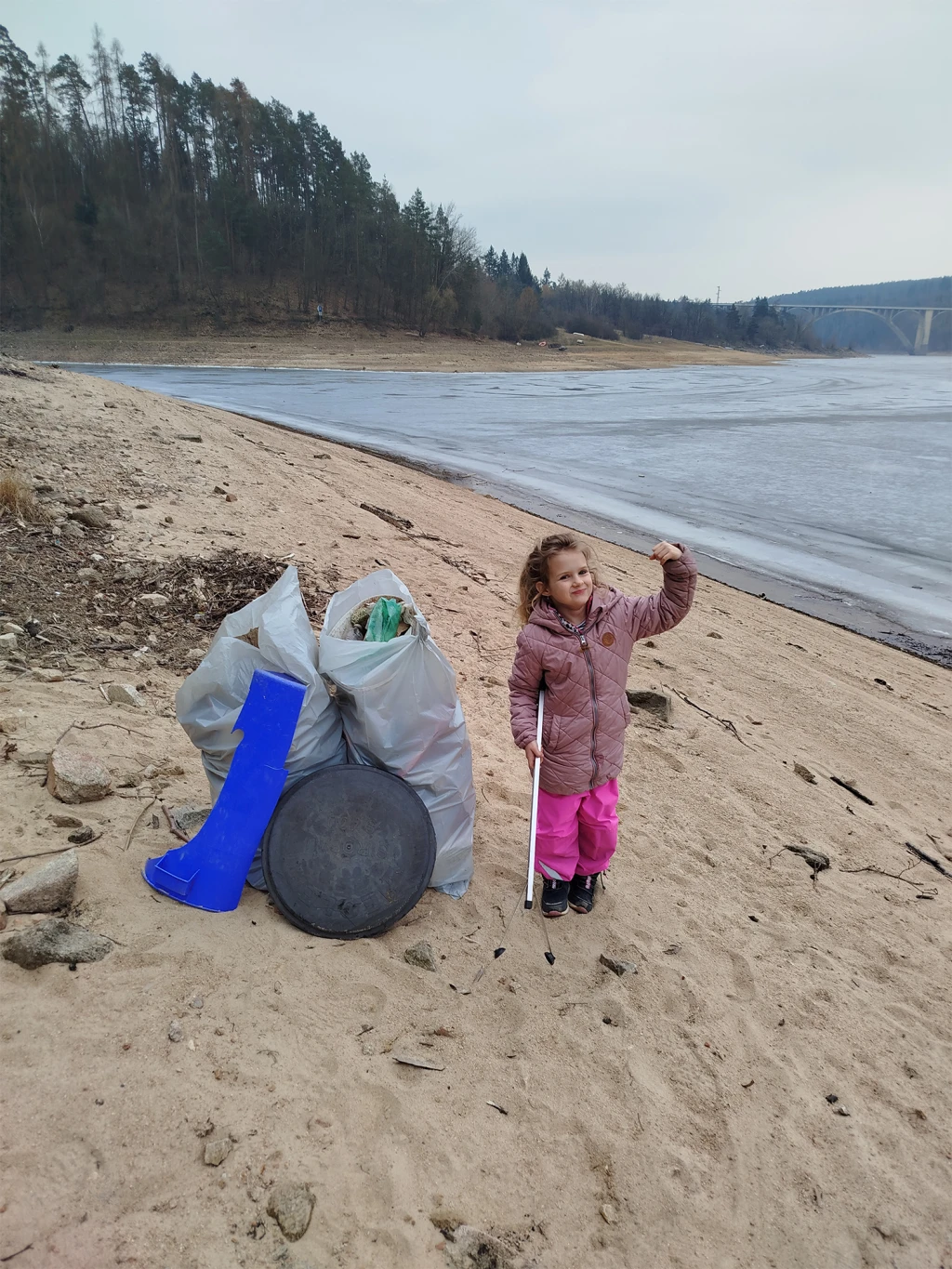 S úklidem pomáhá i má starší dcera