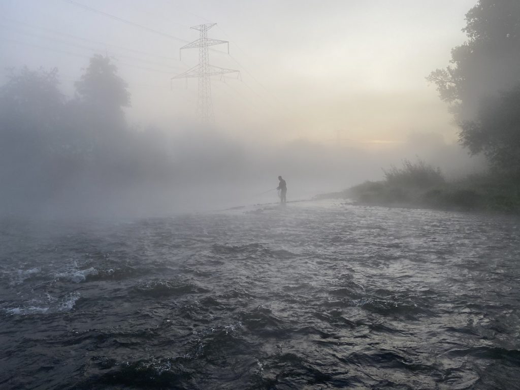 rybář na řece