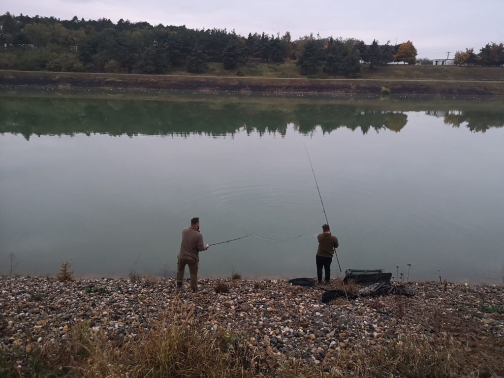 rybáři
