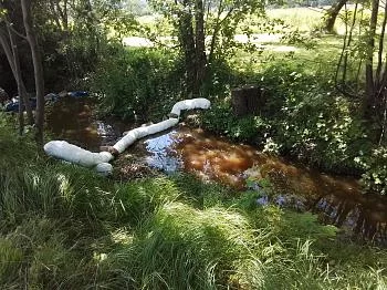 otrava řeky